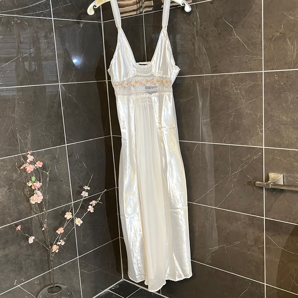 White satin maxi slip or dress
